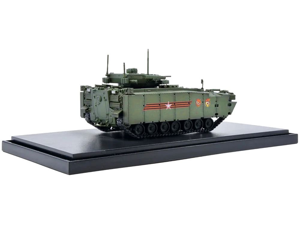 Russian (Object 695) Kurganets-25 Infantry Fighting Vehicle with Four Kornet-EM Guided Missiles - Moscow Victory Day Parade 1/72 Diecast Model by Panzerkampf view 5