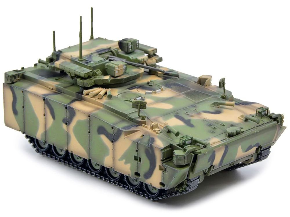 Russian (Object 695) Kurganets-25 Infantry Fighting Vehicle with Four Kornet EM Guided Missiles Camouflage 1/72 Diecast Model by Panzerkampf view 3