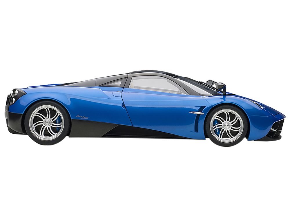 Pagani Huayra Metallic Blue with Black Top and Silver Wheels 1/12 Model Car by Autoart view 4