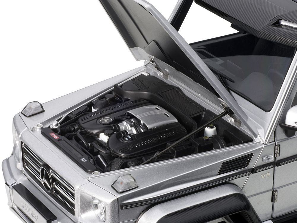 Mercedes Benz G500 4X4 2 Silver 1/18 Model Car by Autoart view 2
