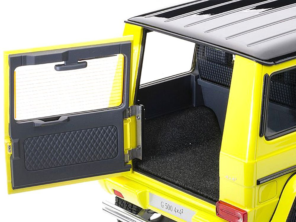 Mercedes Benz G500 4X4 2 Electric Beam/ Yellow 1/18 Model Car by Autoart view 3