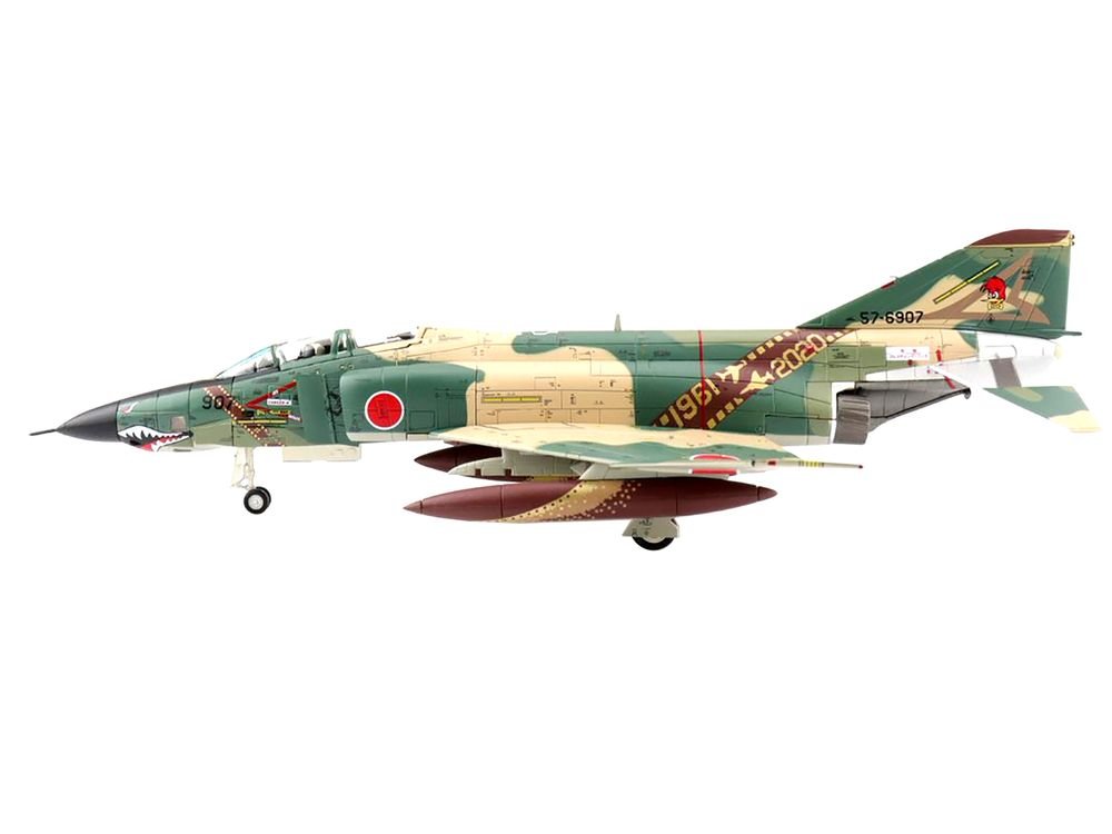 McDonnell Douglas RF-4E Phantom II Fighter Aircraft 57-6907 JASDF "501 SQ Final Year 2020" "Air Power Series" 1/72 Scale Model by Hobby Master view 2