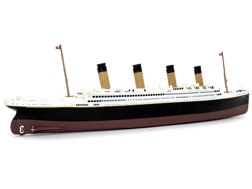 RMS Titanic Passenger Ship 1/1250 Diecast Model by Legendary Cruise Ships view 2