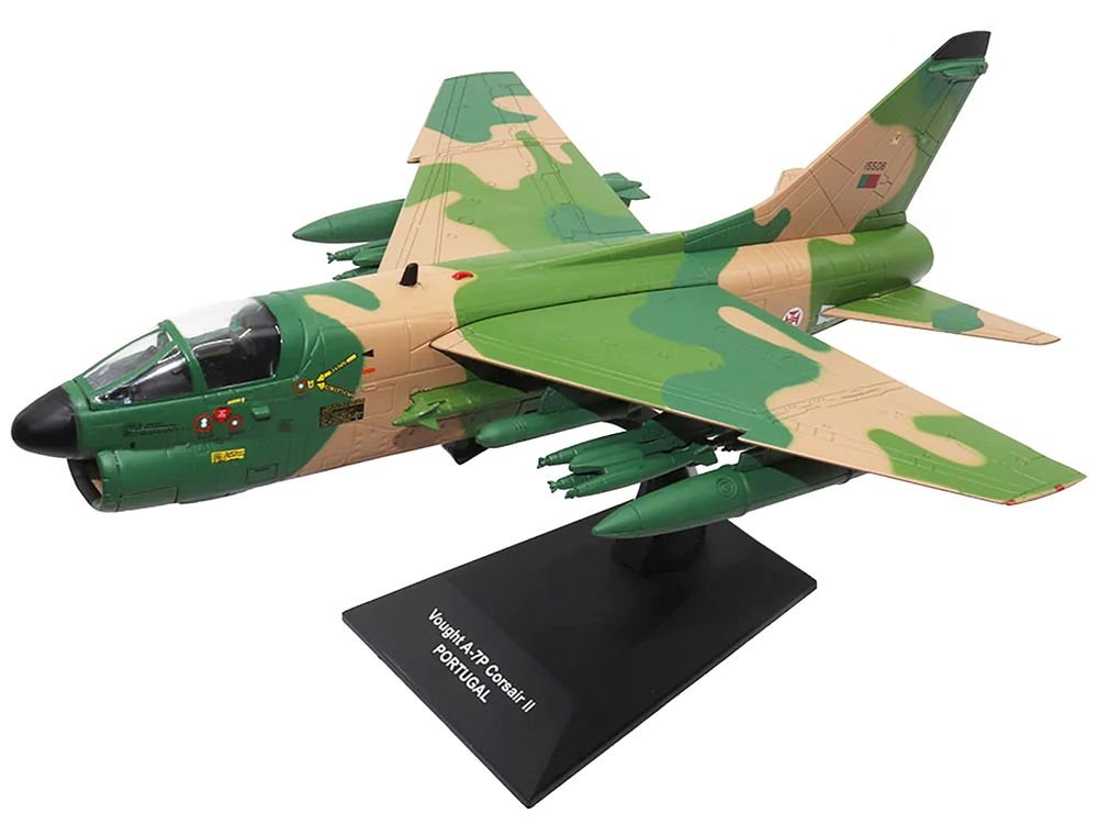 Vought A-7P Corsair II Attack Aircraft "Portugal" 1/72 Diecast Model by Militaria Die Cast view 3