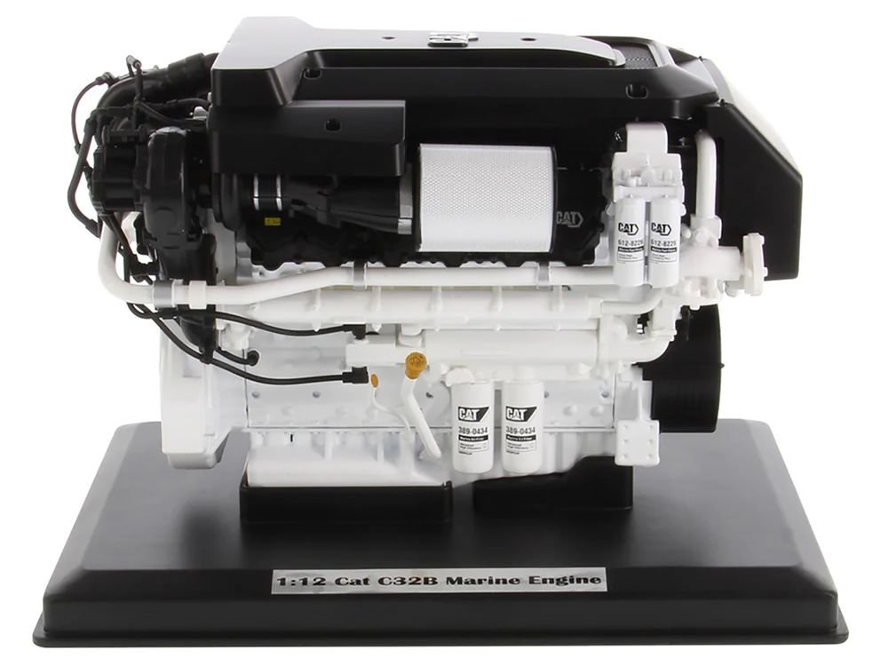 CAT Caterpillar C32B Marine Engine Replica "High Line Series" 1/12 Diecast Model by Diecast Masters view 3
