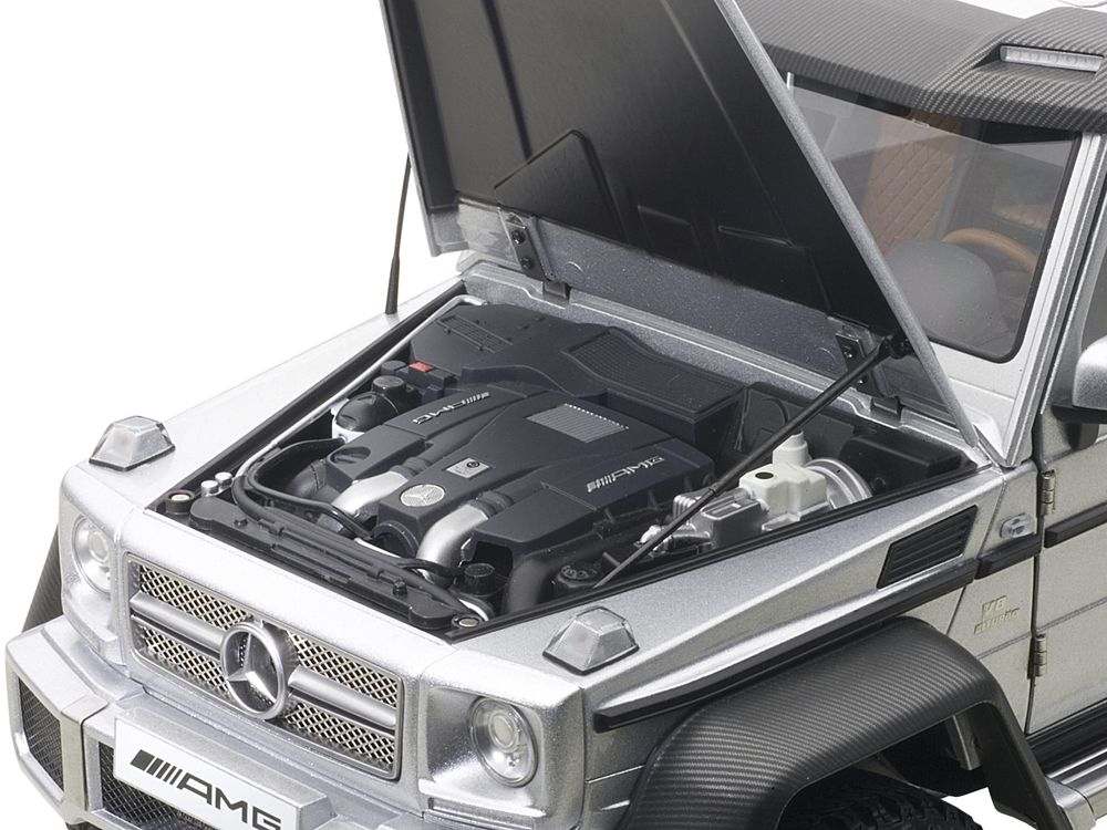 Mercedes G63 AMG 6X6 Silver 1/18 Model Car by Autoart view 3