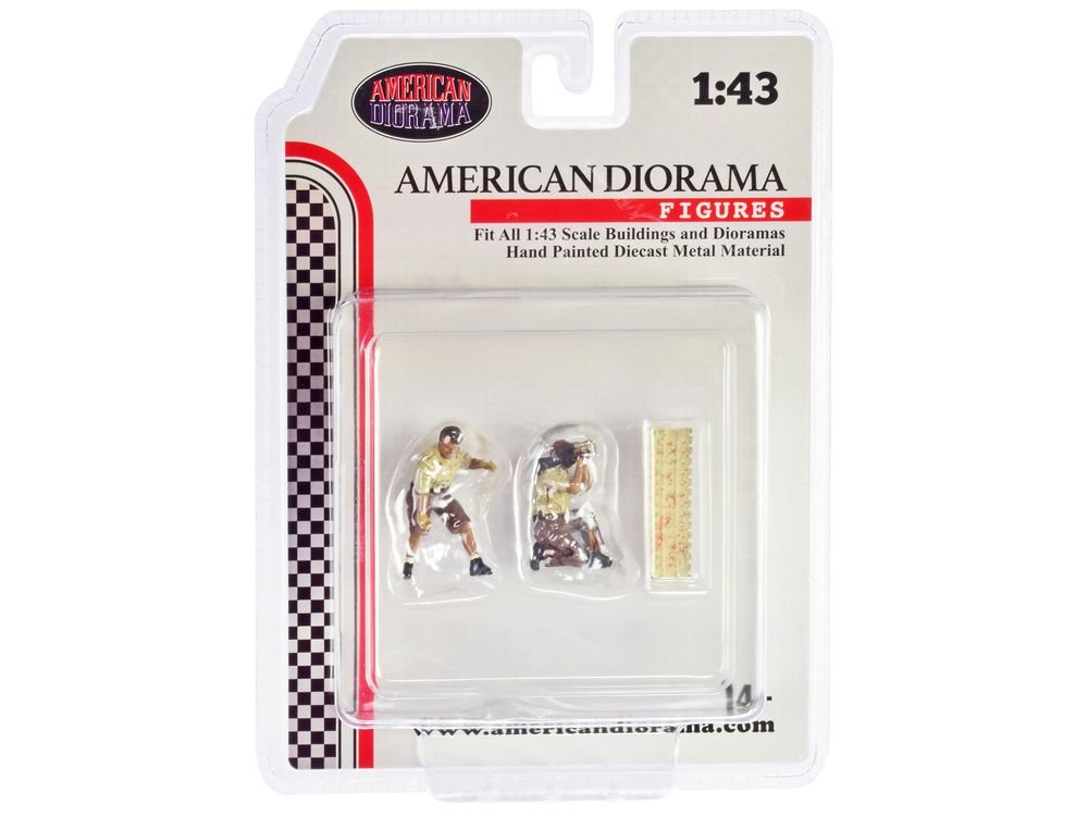 "4X4 Mechanics" 2 Piece Diecast Figure Set 4 for 1/43 Scale Models by American Diorama view 4