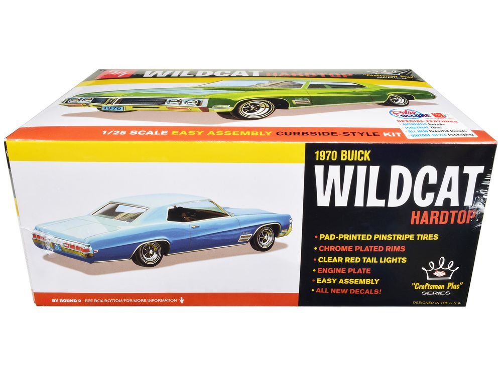 Skill 2 Model Kit 1970 Buick Wildcat Hardtop "Craftsman Plus" Series 1/25 Scale Model by AMT view 2