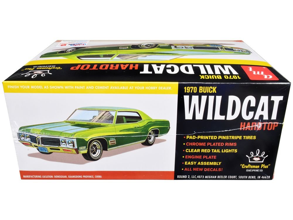 Skill 2 Model Kit 1970 Buick Wildcat Hardtop "Craftsman Plus" Series 1/25 Scale Model by AMT view 3