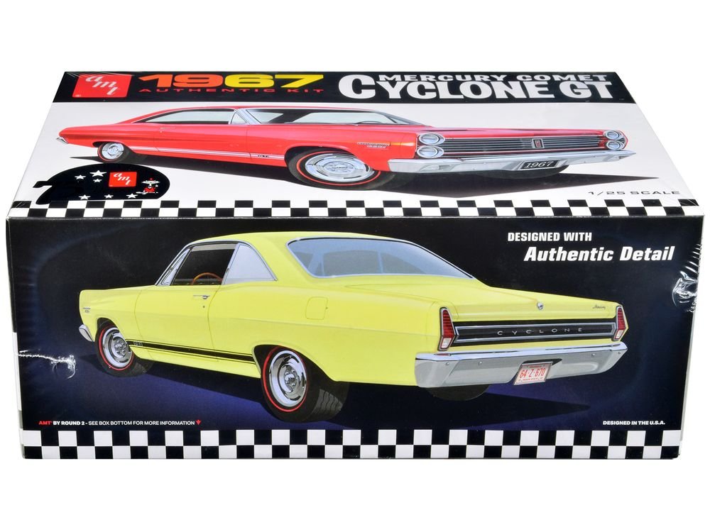 Skill 2 Model Kit 1967 Mercury Comet Cyclone GT 1/25 Scale Model by AMT view 2