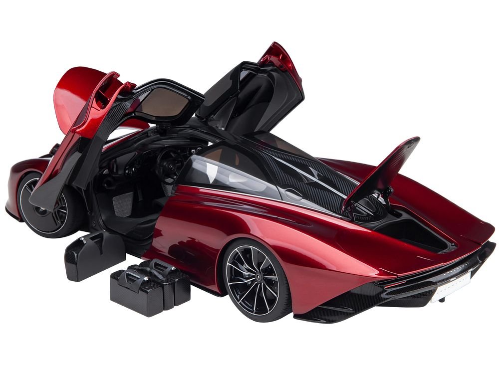 McLaren Speedtail Volcano Red Metallic with Black Top and Suitcase Accessories 1/18 Model Car by Autoart view 2