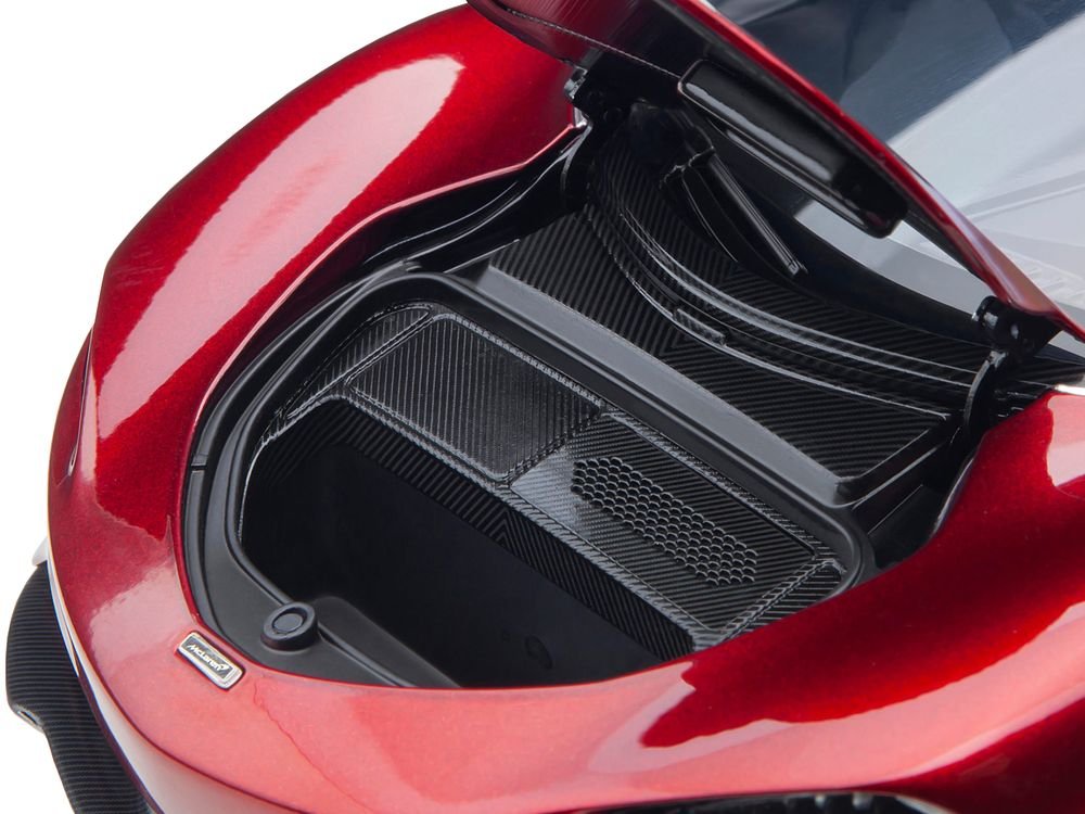 McLaren Speedtail Volcano Red Metallic with Black Top and Suitcase Accessories 1/18 Model Car by Autoart view 3