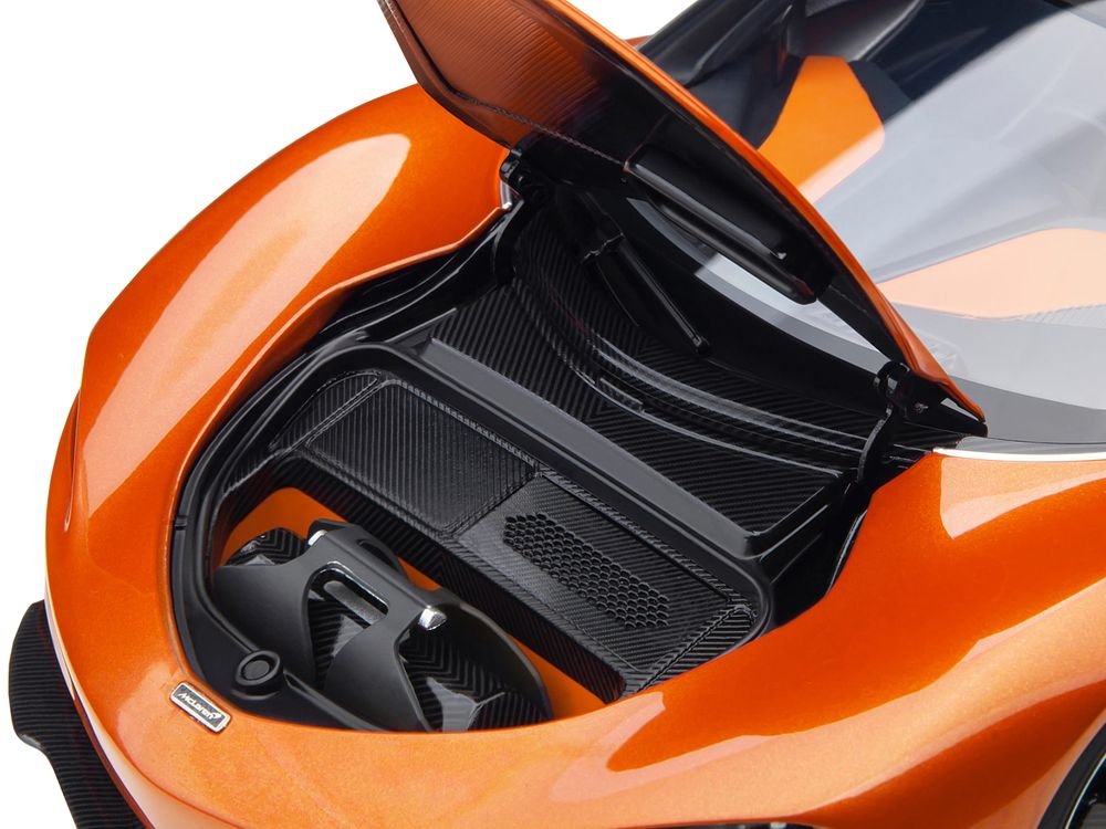 McLaren Speedtail Volcano Orange Metallic with Black Top and Suitcase Accessories 1/18 Model Car by Autoart view 3
