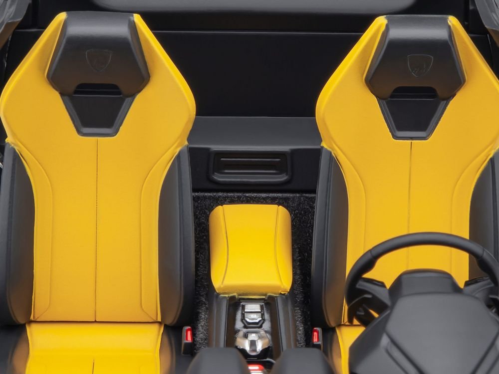 Lamborghini Huracan GT "LB-Silhouette Works" Yellow Metallic with Black Top 1/18 Model Car by Autoart view 5