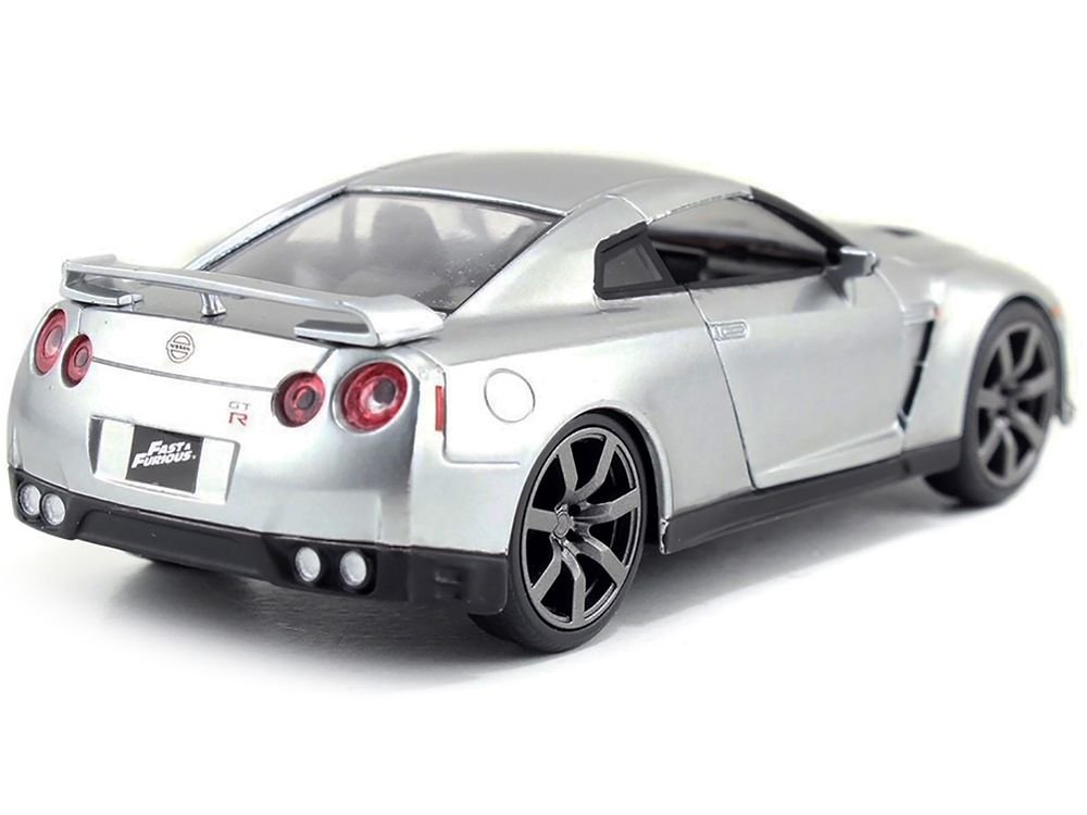 Brian's Nissan GT-R (R35) Silver Metallic "Fast & Furious" Movie 1/32 Diecast Model Car by Jada view 3