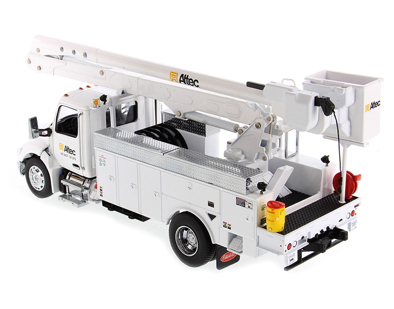 Peterbilt 536 Truck with Altec AA55 Aerial Service Body White "Transport Series" 1/32 Diecast Model by Diecast Masters view 3