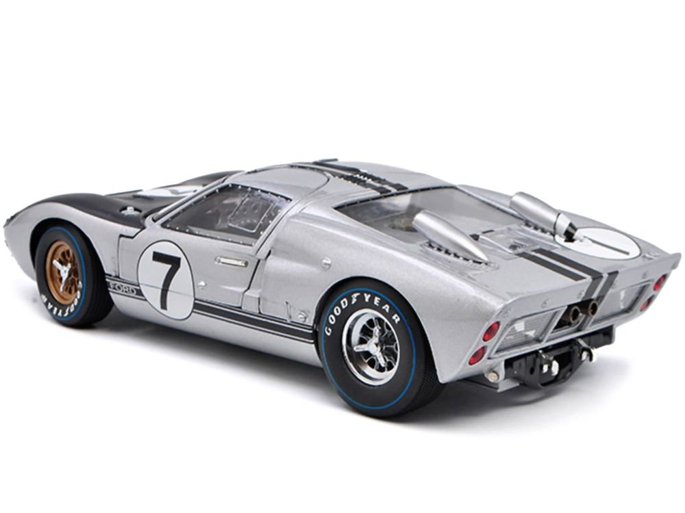 1966 Ford GT-40 MK II #7 Silver 1/18 Diecast Model Car by Shelby Collectibles view 3