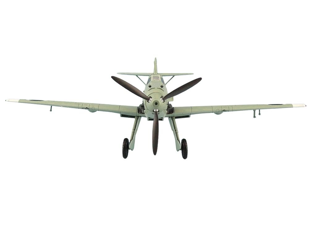Messerschmitt BF 109E-3 Fighter Aircraft "Hauptmann Siebelt Reents Spanish Civil War" (1939) "Air Power Series" 1/48 Diecast Model by Hobby Master view 3