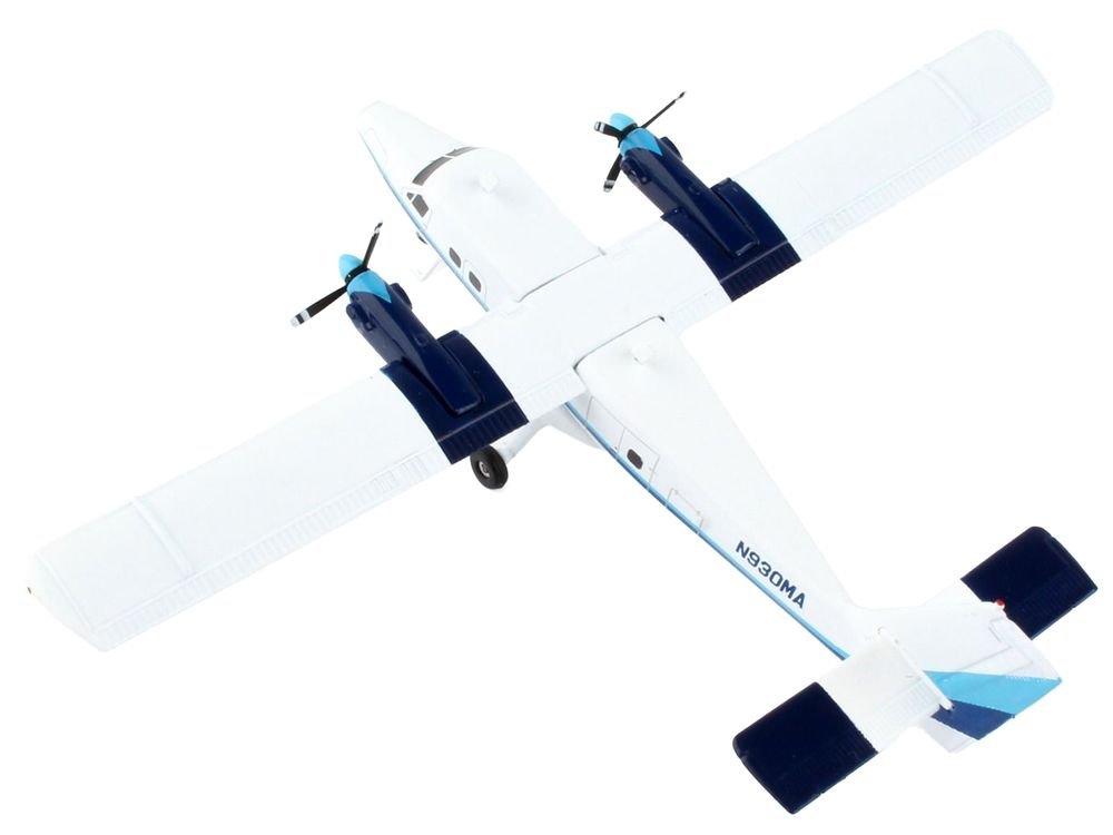 De Havilland DHC-6-200 Commercial Aircraft "Eastern Air Lines - Metro Express" White with Blue Stripes "Gemini 200" Series 1/200 Diecast Model Airplane by GeminiJets view 4