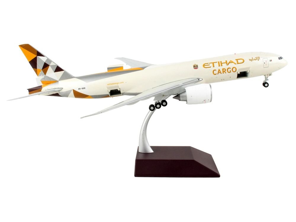 Boeing 777F Commercial Aircraft "Etihad Airways Cargo" Beige with Tail Graphics "Gemini 200 - Interactive" Series 1/200 Diecast Model Airplane by GeminiJets view 3