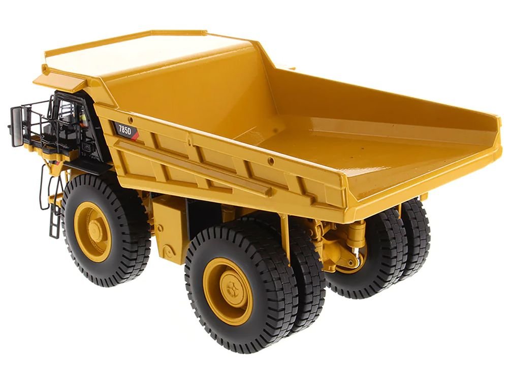 CAT Caterpillar 785D Mining Truck Yellow with Operator "Core Classics" Series 1/50 Diecast Model by Diecast Masters view 3