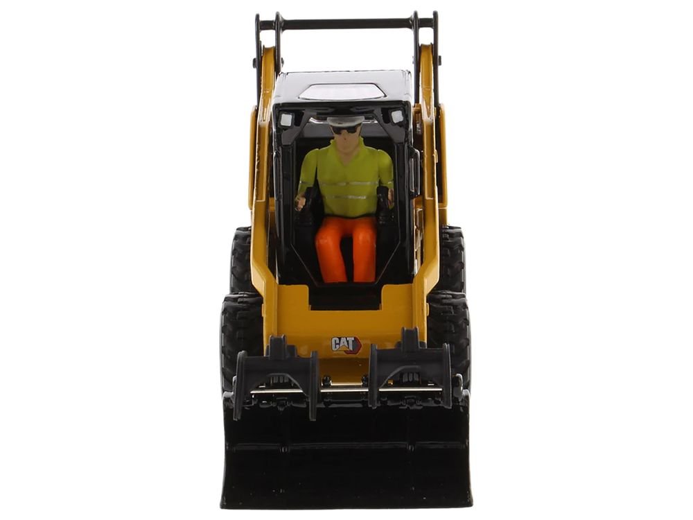CAT Caterpillar 272D3 Skid Steer Loader with Operator Yellow "High Line" Series 1/32 Diecast Model by Diecast Masters view 5