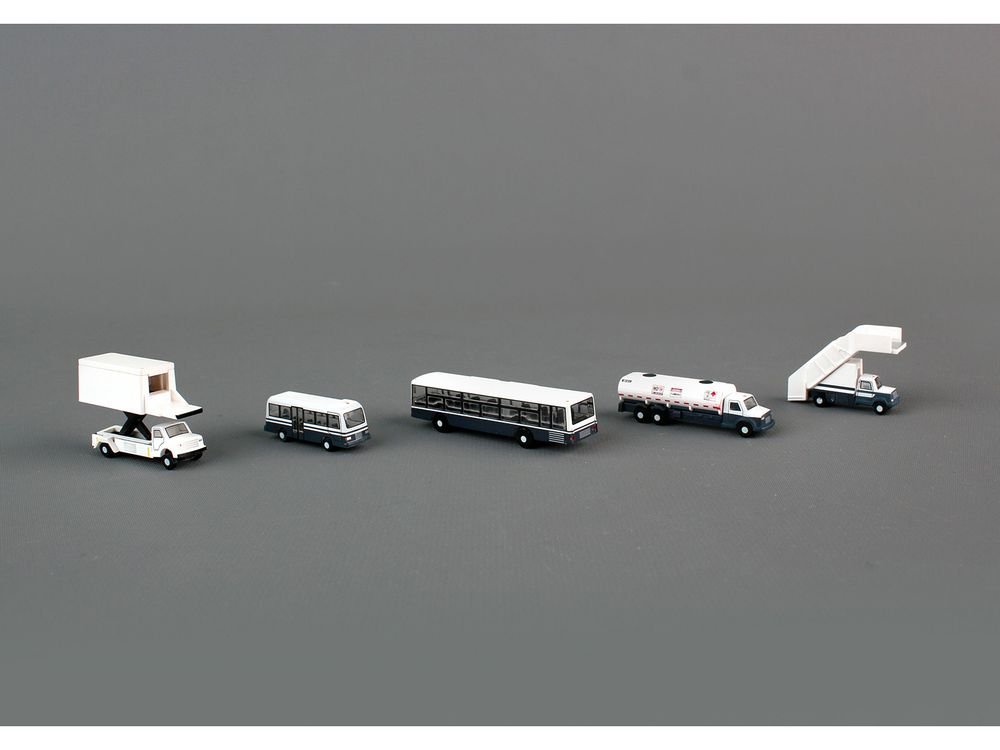 Airport Service Vehicles Set of 5 pieces "Gemini 200" Series Diecast Models by GeminiJets view 4