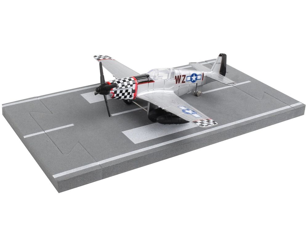 North American P-51 Mustang Fighter Aircraft Silver Metallic "United States Army Air Force" with Runway Section Diecast Model Airplane by Runway24 view 3