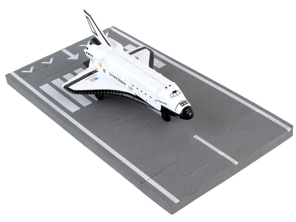 NASA "Discovery" Space Shuttle White "United States" with Runway Section Diecast Model Airplane by Runway24 view 3
