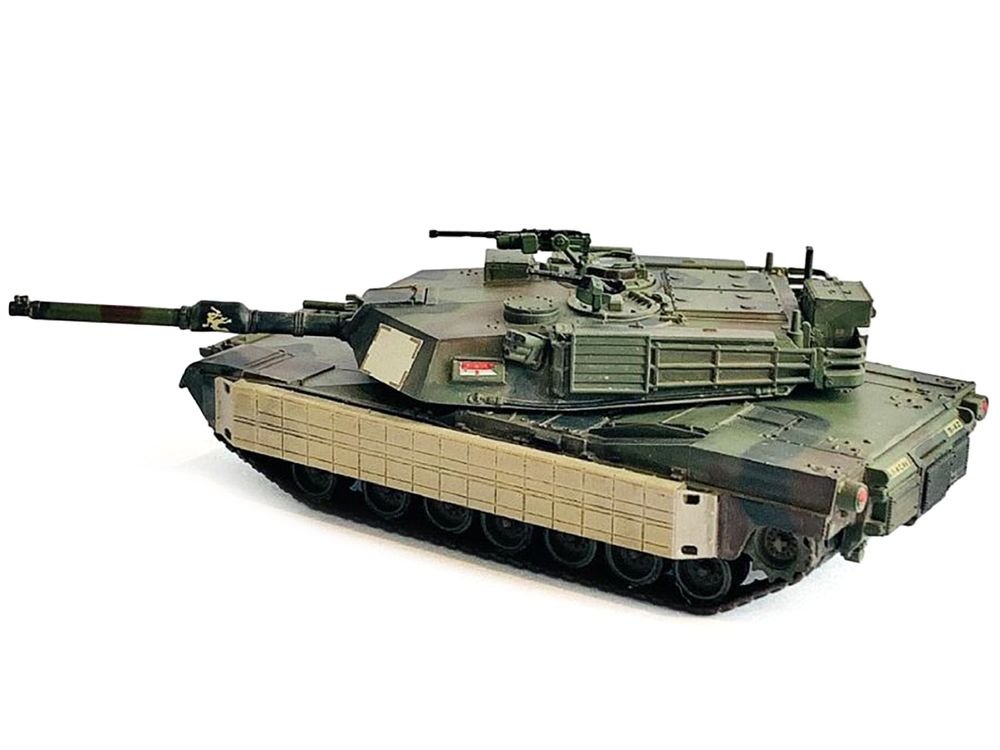 United States M1A1 AIM TUSK Tank "1-4 Cav 'Quarterhorse' 1st Infantry Division Iraq" (2004) "NEO Dragon Armor" Series 1/72 Plastic Model by Dragon Models view 2