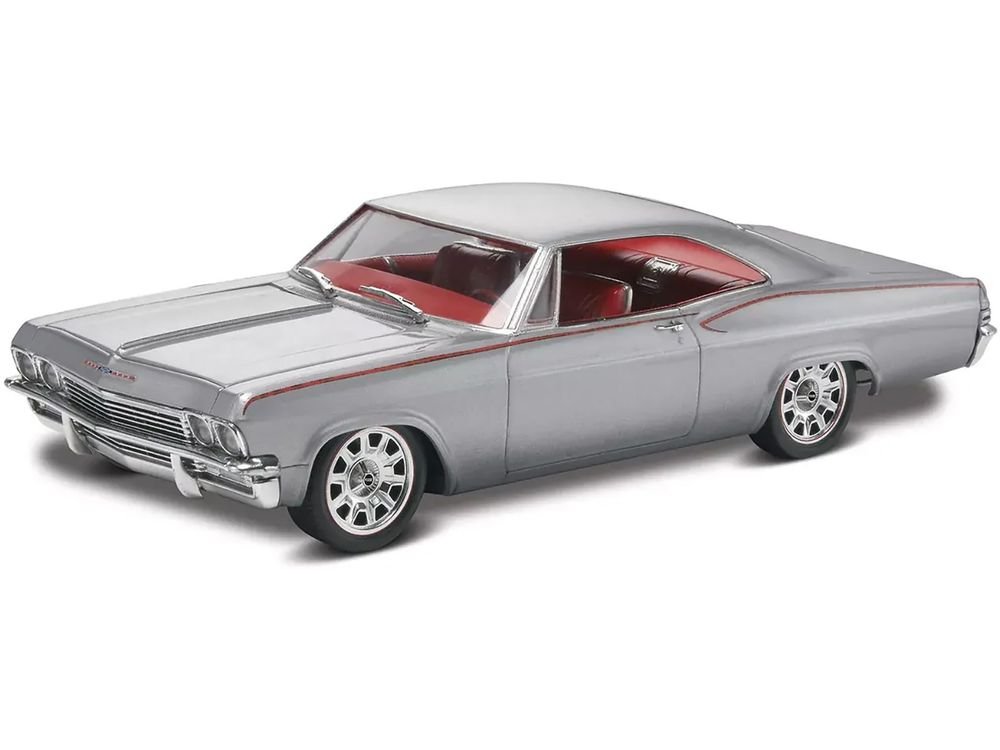 Level 5 Model Kit 1965 Chevrolet Impala "Foose Designed" 1/25 Scale Model by Revell view 5