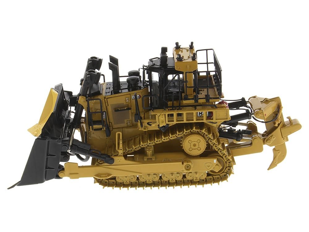 CAT Caterpillar D10 Track Type Dozer Yellow "High Line Series" 1/50 Diecast Model by Diecast Masters view 5