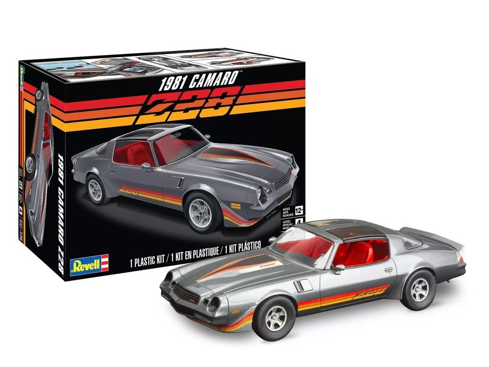 Level 4 Model Kit 1981 Chevrolet Camaro Z/28 1/25 Scale Model by Revell view 5