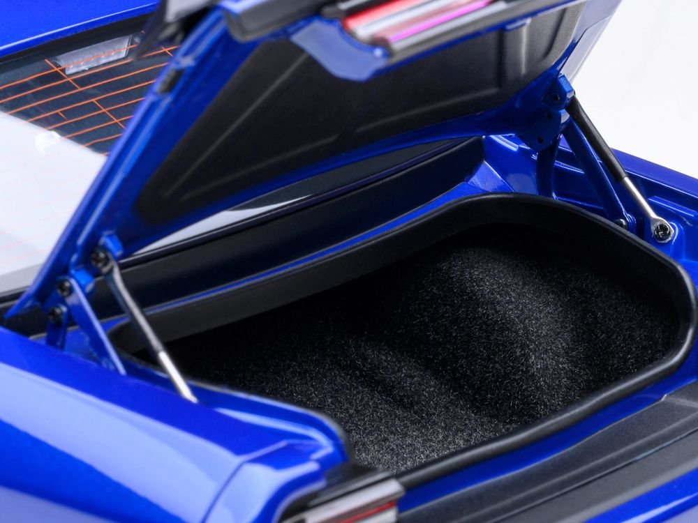 2022 Dodge Challenger R/T Scat Pack Widebody Indigo Blue 1/18 Model Car by Autoart view 5