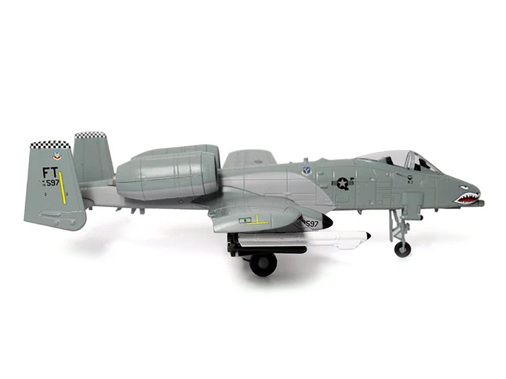 Fairchild Republic A-10 Thunderbolt II "Warthog" Attack Aircraft "75th Fighter Squadron 23rd Fighter Group Bagram AFB Afghanistan" (2011) United States Air Force 1/72 Diecast Model by Militaria Die Cast view 3