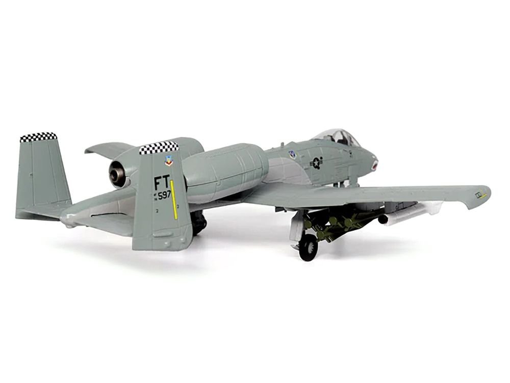 Fairchild Republic A-10 Thunderbolt II "Warthog" Attack Aircraft "75th Fighter Squadron 23rd Fighter Group Bagram AFB Afghanistan" (2011) United States Air Force 1/72 Diecast Model by Militaria Die Cast view 4