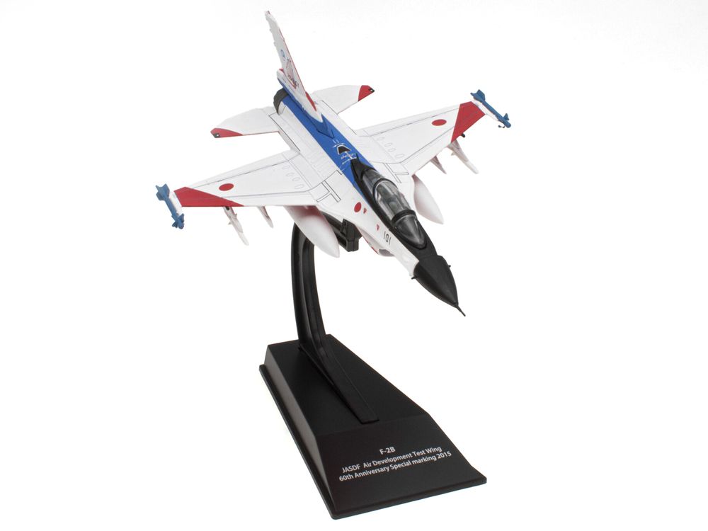 Mitsubishi F-2B Fighter Aircraft "Air Development and Test Wing 60th Anniversary" (2015) Japan Air Self-Defense Force 1/100 Diecast Model by Hachette Collections view 3