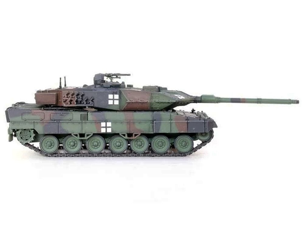 Leopard 2A6 Main Battle Tank Green Camouflage "Ukrainian Army" "Armor Premium" Series 1/72 Diecast Model by Panzerkampf view 3