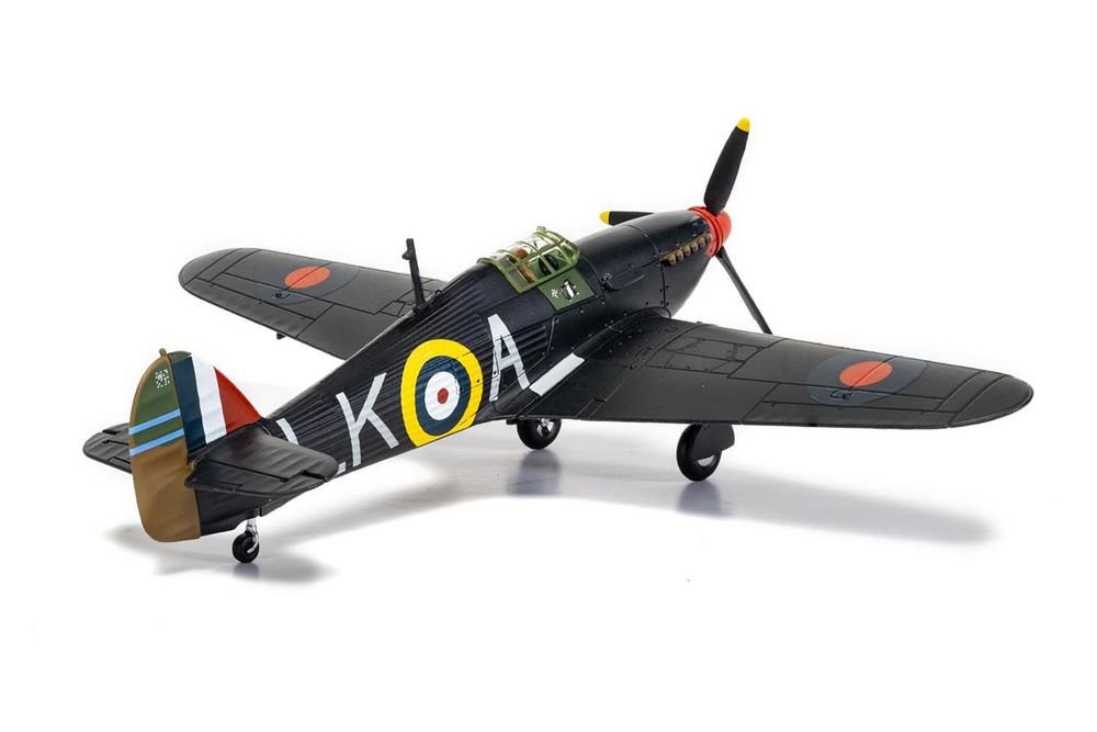 Hawker Hurricane Mk.I Fighter Aircraft "Sqn Ldr. Ian Richard 'Widge' Gleed No.87 Sqn Colerne" (1941) British Royal Air Force "The Aviation Archive" Series 1/72 Diecast Model by Corgi view 2