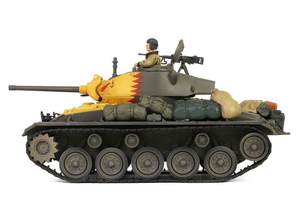 M24 Chaffee Light Tank "Tiger Face 79th Tank Btn Han River South Korea" (1950) United States Army "Armoured Fighting Vehicle" Series 1/32 Diecast Model by Forces of Valor view 2