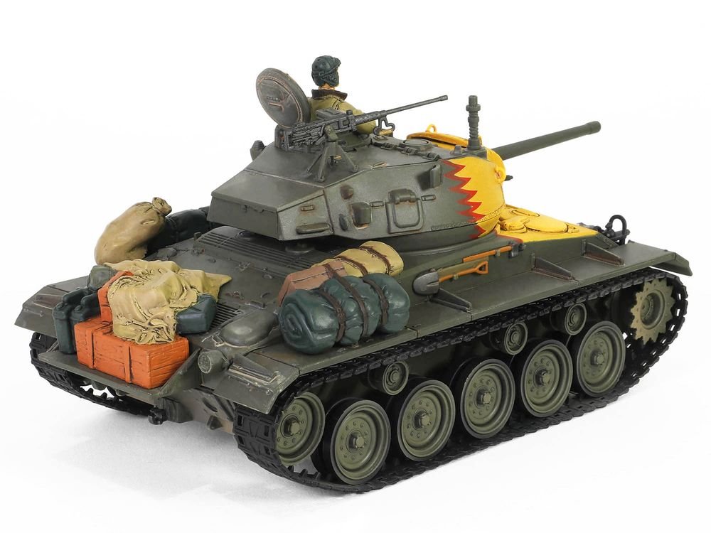 M24 Chaffee Light Tank "Tiger Face 79th Tank Btn Han River South Korea" (1950) United States Army "Armoured Fighting Vehicle" Series 1/32 Diecast Model by Forces of Valor view 3