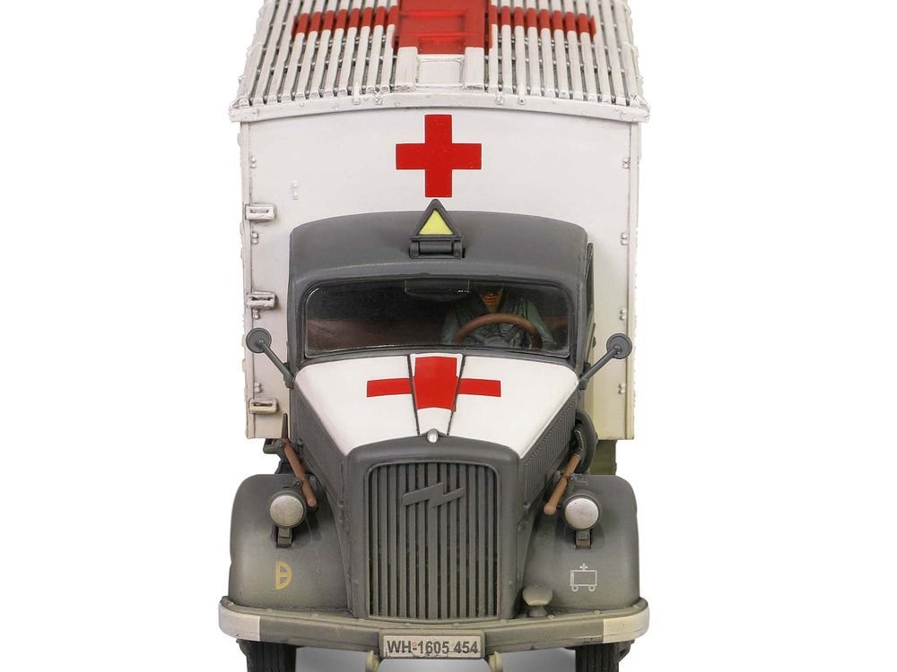 Opel-Blitz Kfz.305 Ambulance Gray and White (Weathered) "German Army" "Armoured Fighting Vehicle" Series 1/32 Diecast Model by Forces of Valor view 2