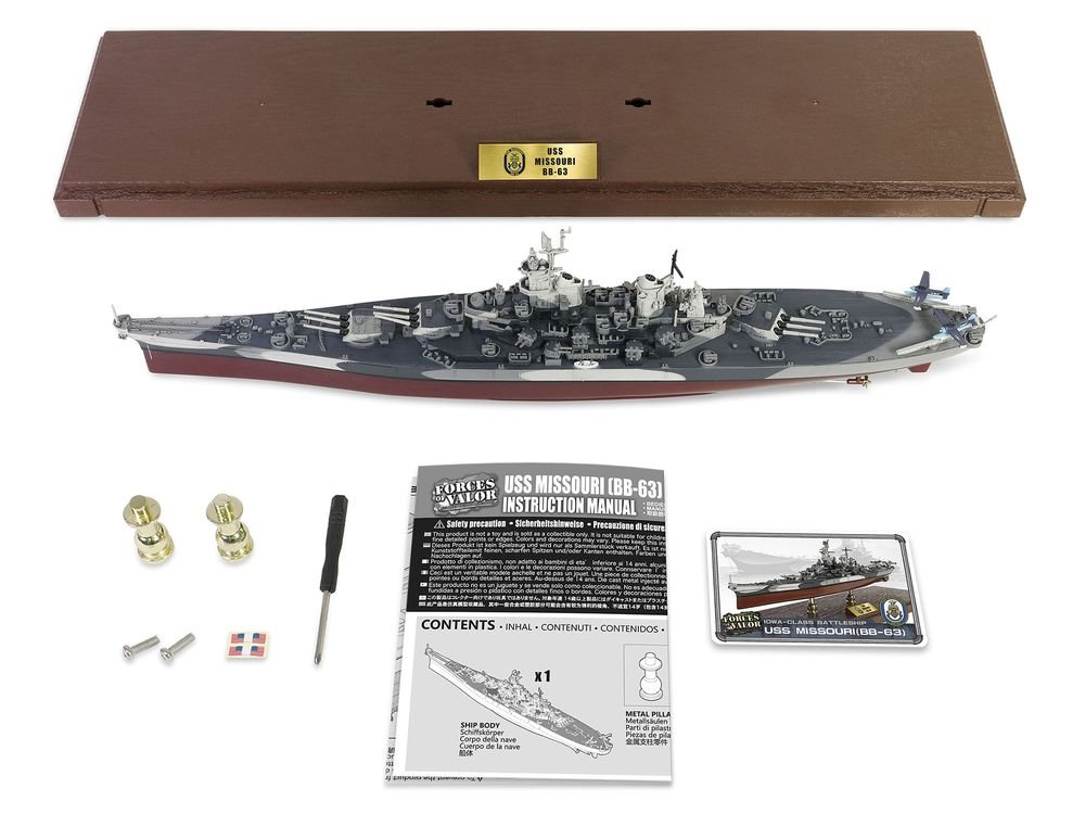 USS Missouri (BB-63) Iowa-class Battleship "Battle of Okinawa" (1945) United States Navy (Full Hull Edition) "Battleship" Series 1/700 Diecast Model by Forces of Valor view 4