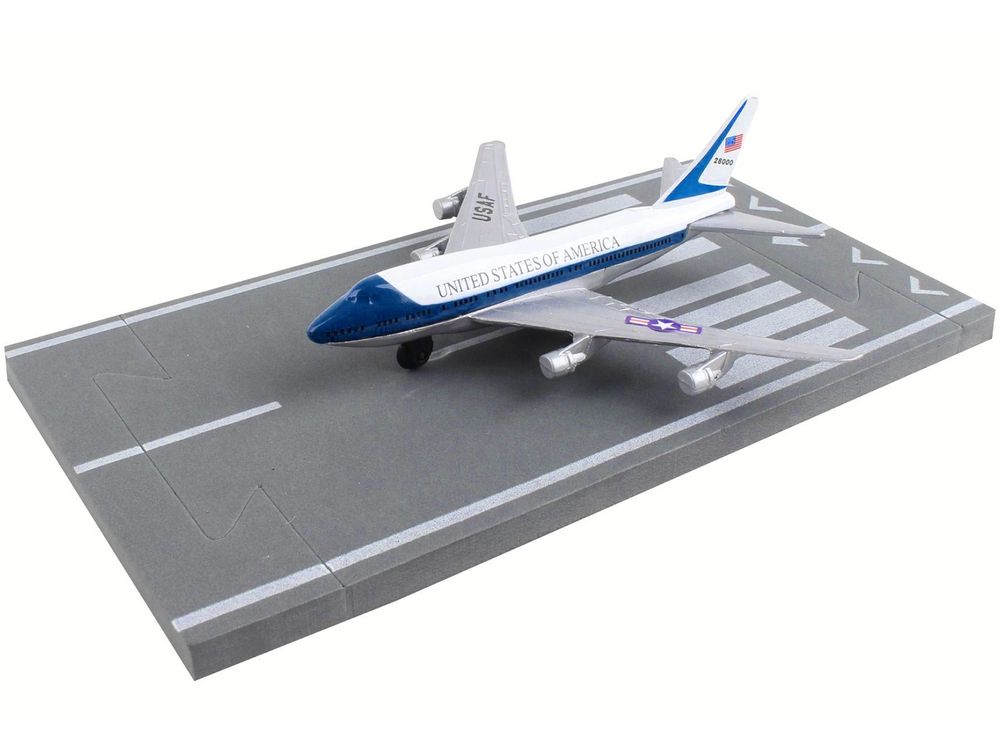 Boeing VC-25 Aircraft White and Blue "United States Air Force One" with Runway Section Diecast Model Airplane by Runway24 view 3