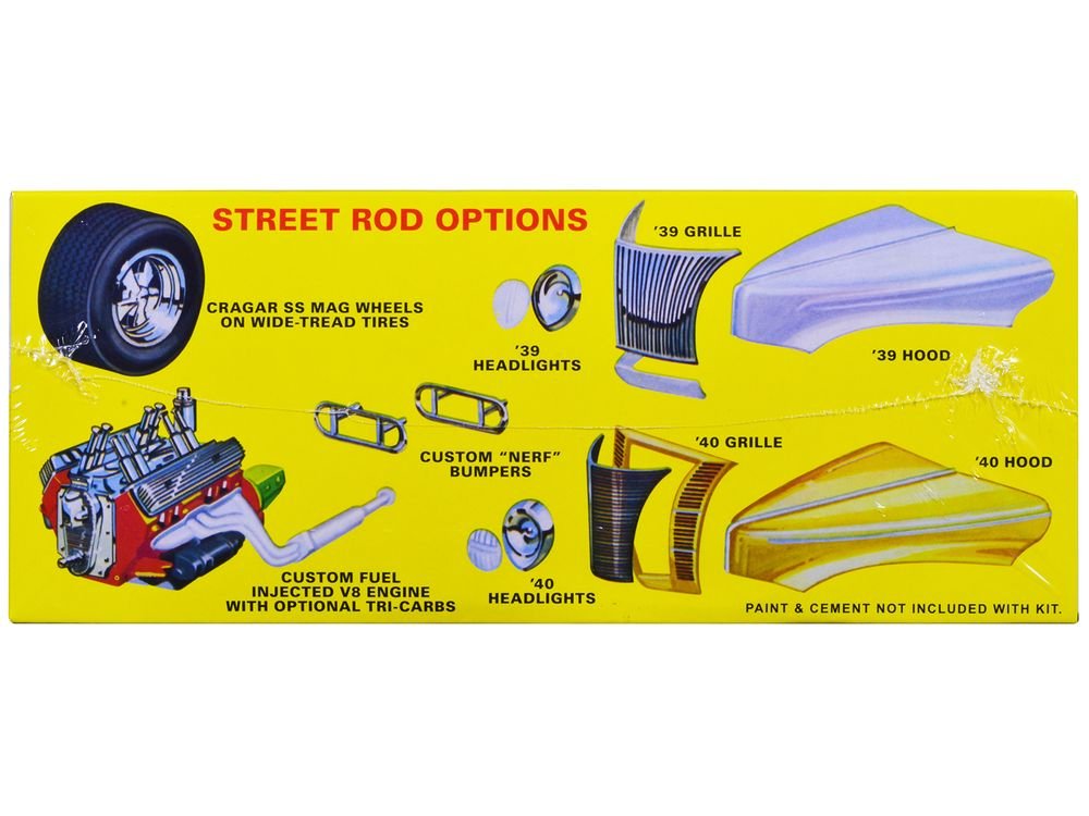 Skill 2 Model Kit 1939 Ford Tudor Sedan "Street Rod" Series 1/25 Scale Model by AMT view 2
