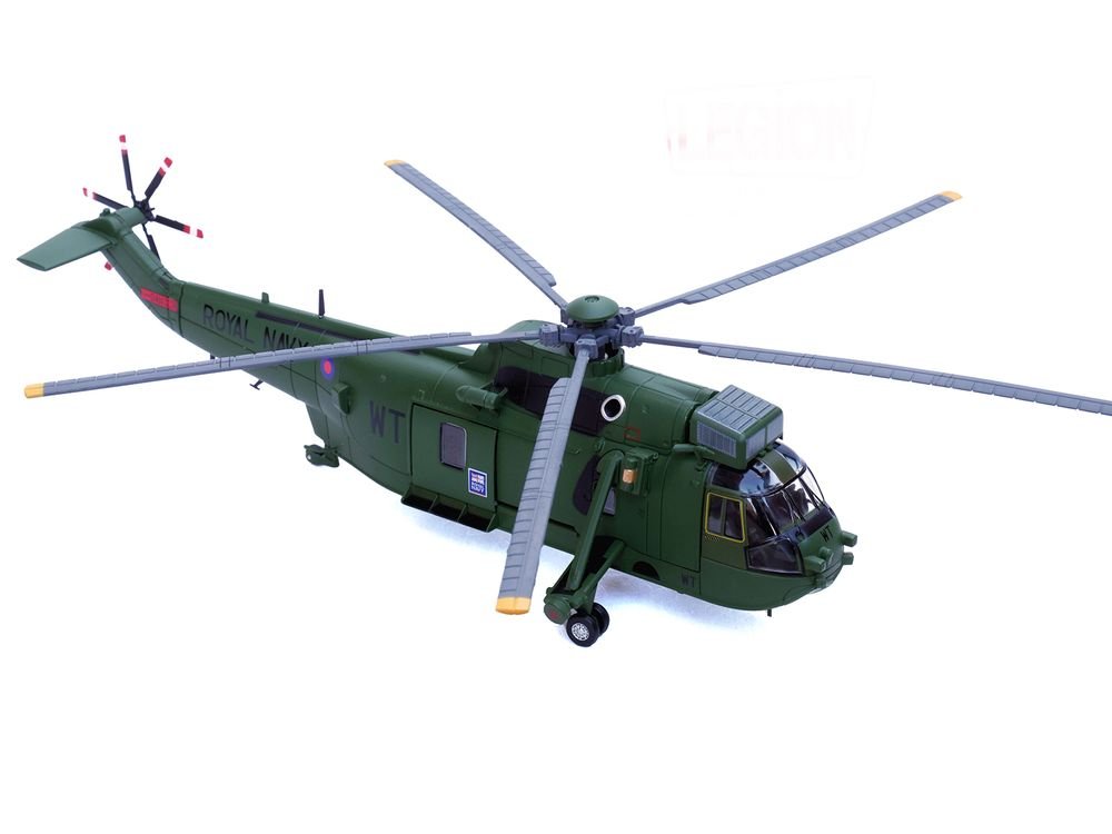 Westland Sea King HC.4 Helicopter "Green Livery 848 Naval Air Squadron Commando Helicopter Force Royal Naval Air Station Yeovilton Somerset" (2009) British Royal Navy 1/72 Diecast Model by Legion view 4