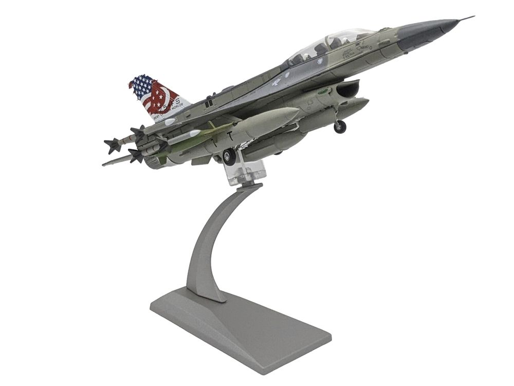 General Dynamics F-16D Fighting Falcon Fighter Aircraft "425th Fighter Squadron Best of Both Worlds Peace Carvin II 25th Anniversary Livery 56th Fighter Wing Luke AFB" (2018) United States Air Force 1/72 Diecast Model Airplane view 3