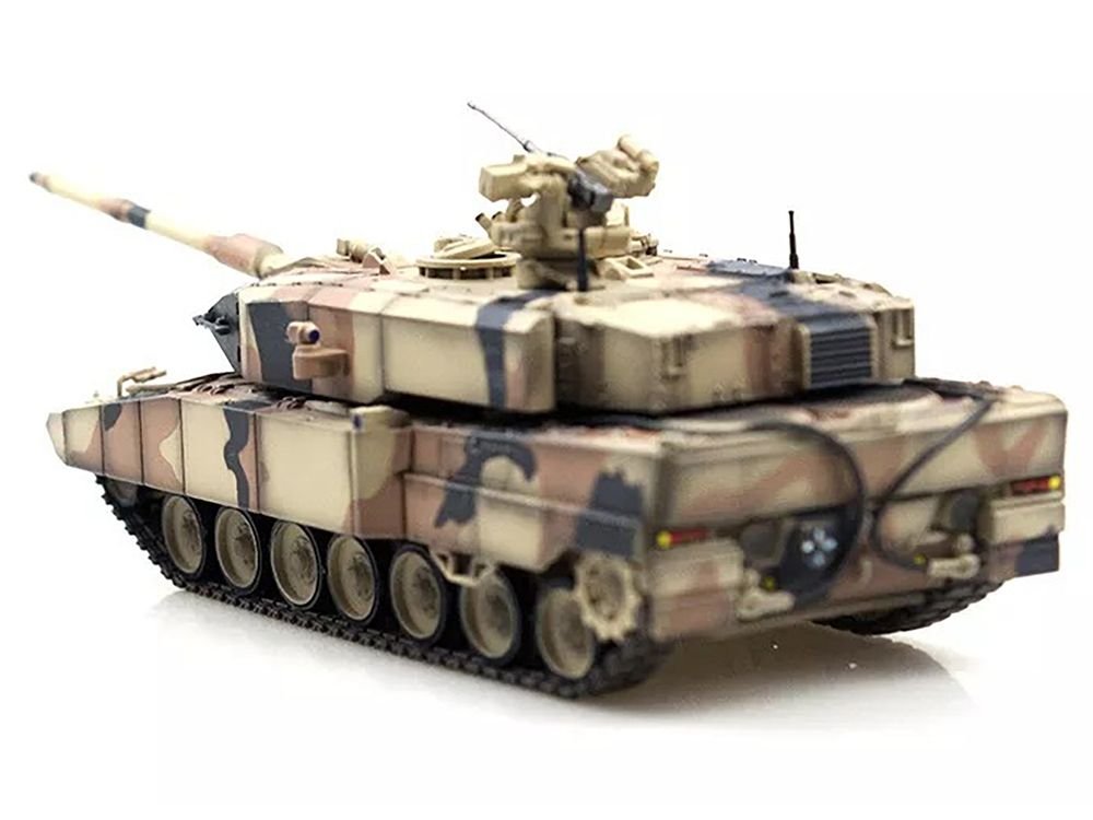 Leopard 2 A7+ Main Battle Tank "Desert Camouflage" German Army "Armor Premium" Series 1/72 Diecast Model by Panzerkampf view 2