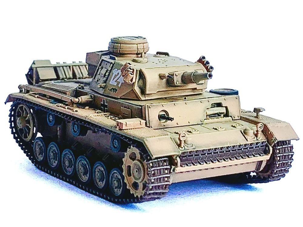 Germany Pz.Kpfw.III Ausf.N DAK Tank #124 "s.Pz.Abt.501 Tunisia Tiger Insignia" (1942/43) "NEO Dragon Armor" Series 1/72 Plastic Model by Dragon Models view 3