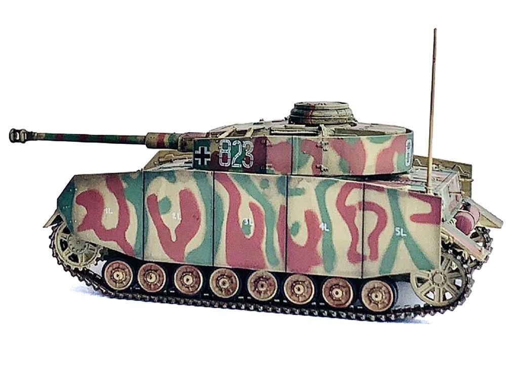 Germany Pz.Kpfw.IV Ausf.H with Schurzen Tank #823 "2.Pz.Div. Normandy" (1944) "NEO Dragon Armor" Series 1/72 Plastic Model by Dragon Models view 2